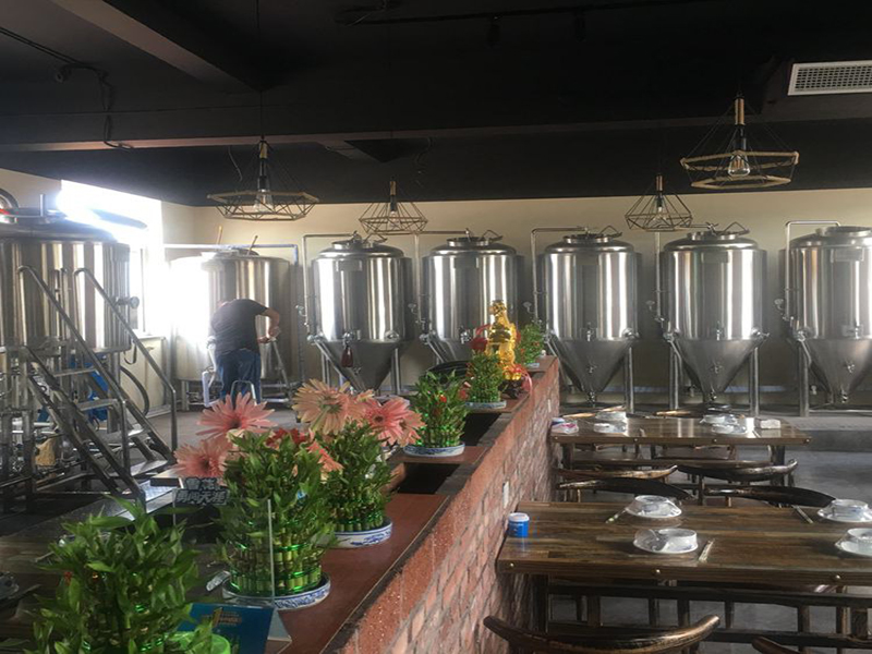 酒店啤酒設(shè)備 酒店啤酒設(shè)備